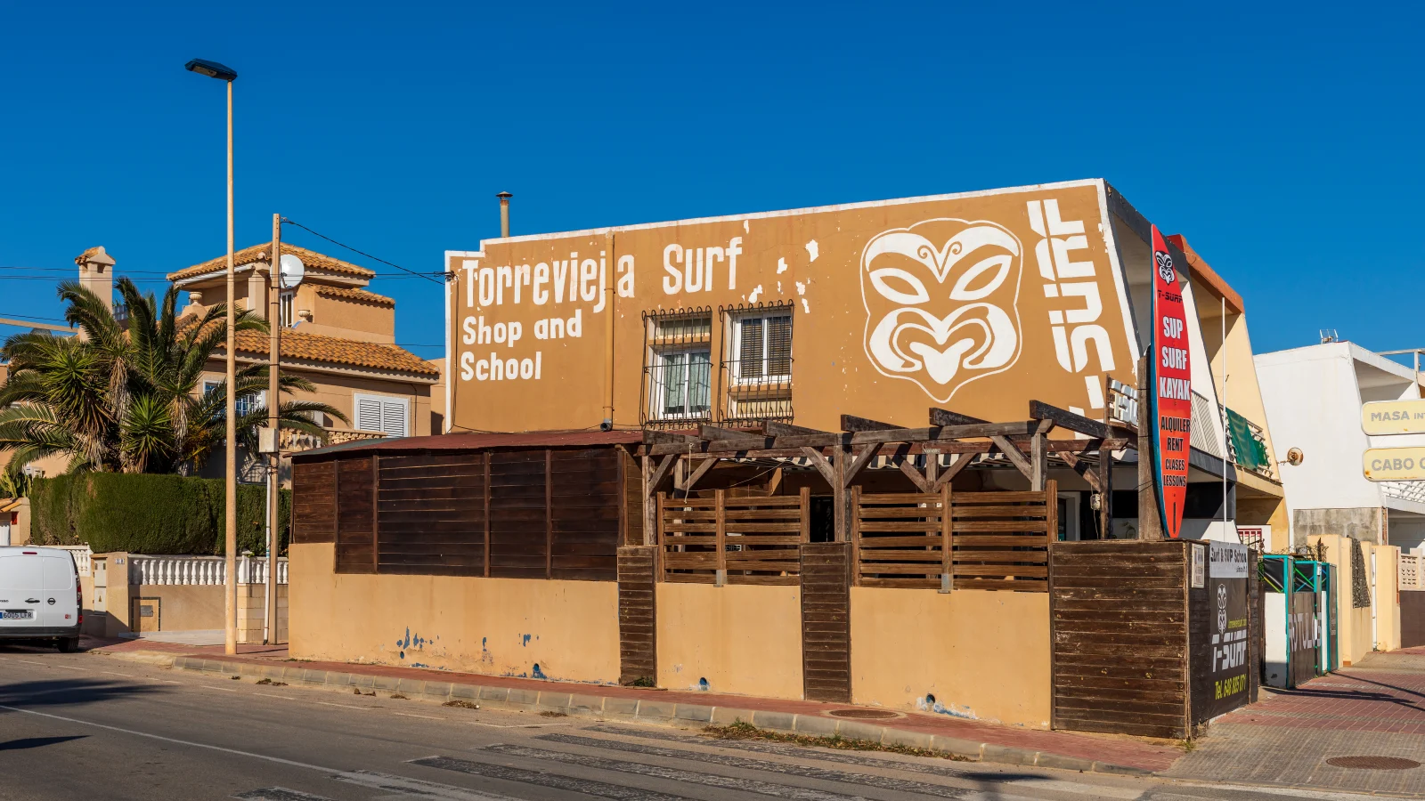 Independent surf shop and school in Torrevieja, Alicante